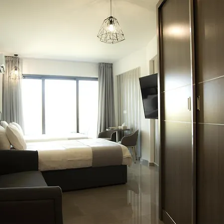 Jimmy's 4* Larnaca