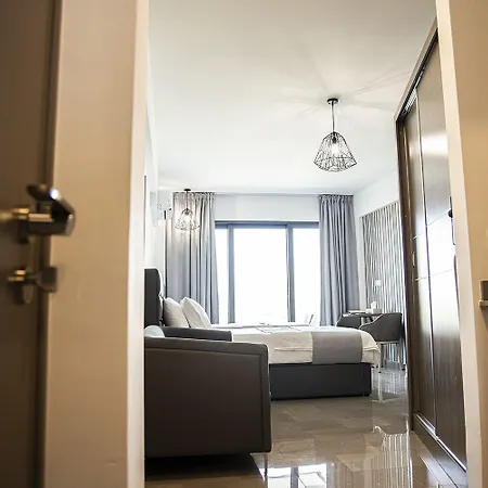 Jimmy's Aparthotel