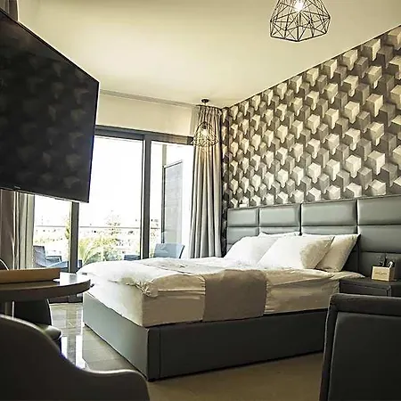 Jimmy's Aparthotel