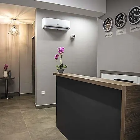Jimmy's Aparthotel