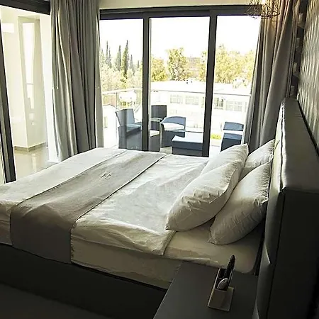 Aparthotel Jimmy's Larnaca