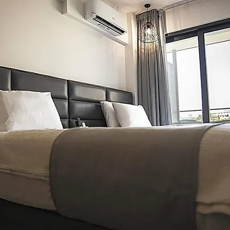 Jimmy's 4* Larnaca