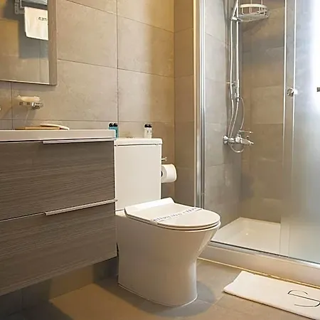 Jimmy's 4* Larnaca