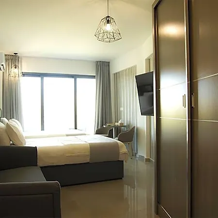 Jimmy's 4* Larnaca